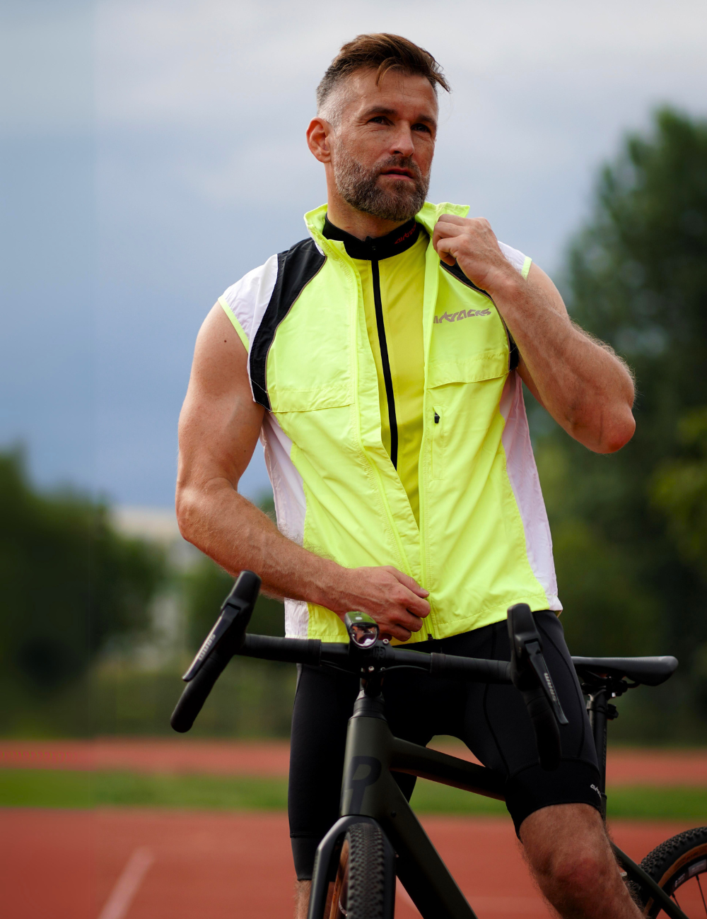 Ensemble de gilet de vélo pour hommes + ligne de confort de pantalon de roue