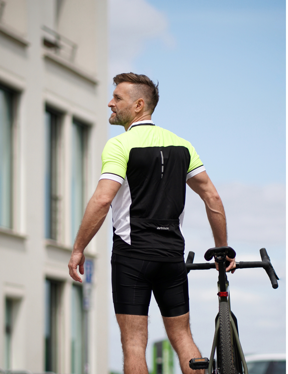 Herren Radtrikot Set Fahrradtikot Kurzarm Pro T II + Trägerhose Kurz Pro Schwarz Neon