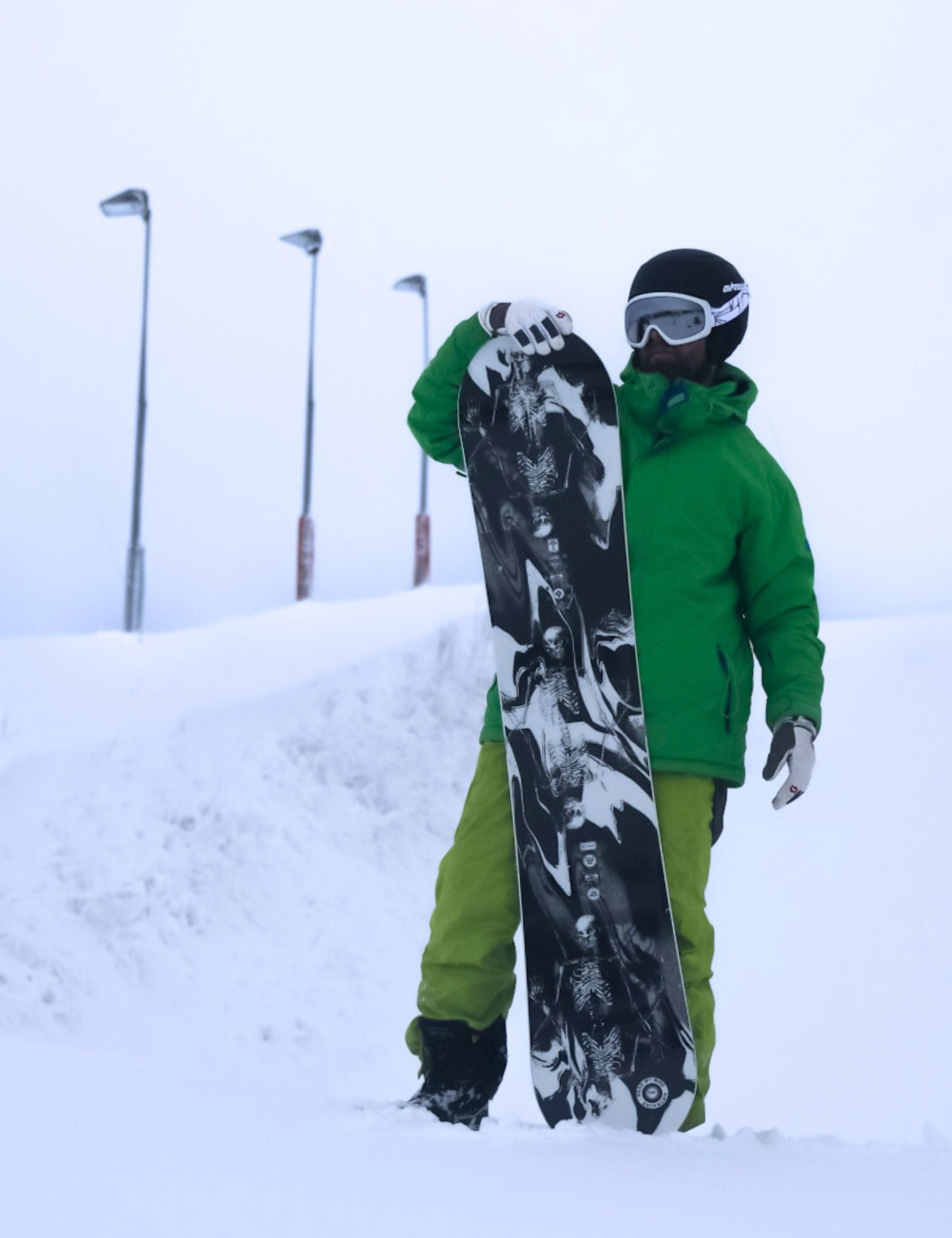 Mannen snowboard lezen mijn geest hybride rocker wijd